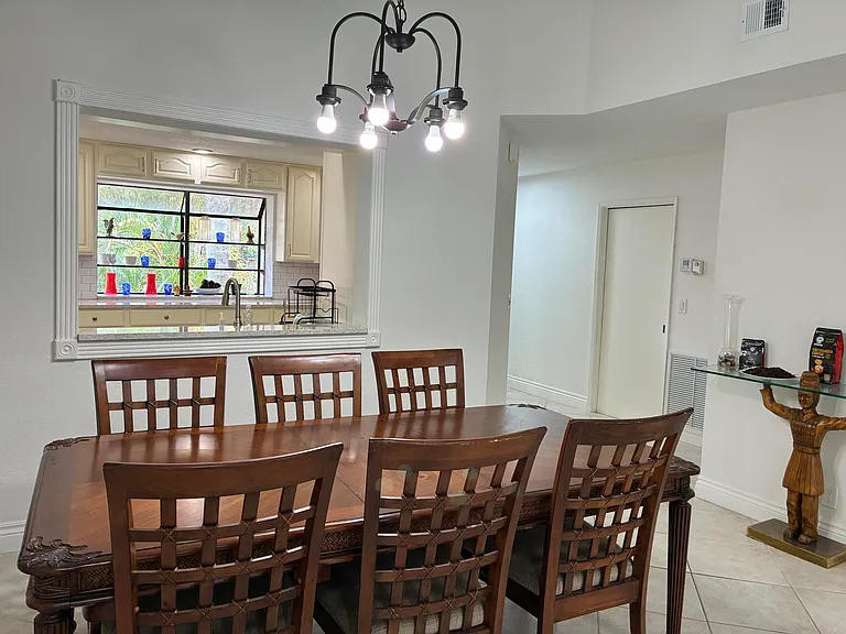 7895 La Mirada Dr — Photo 22