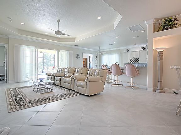 4th image of 10083 Lake Miona Way