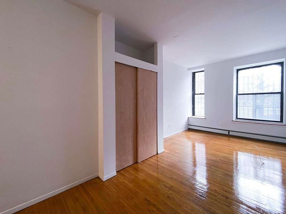 1st image of 417 E 12th St APT 1B
