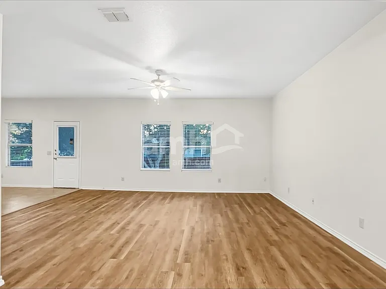 431 Tequila Rnch — Photo 8