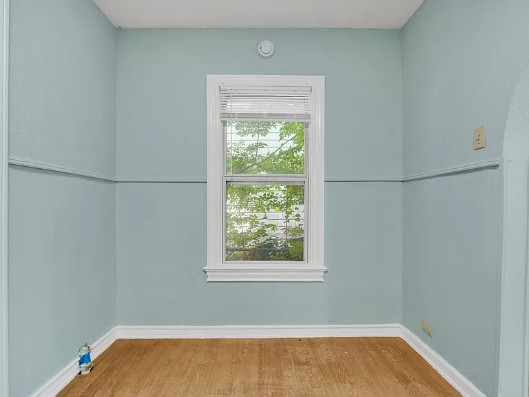 317 Frost St — Photo 12