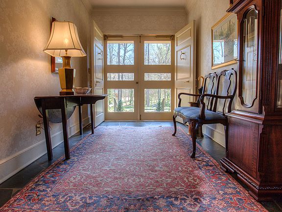 Entry w/double doors