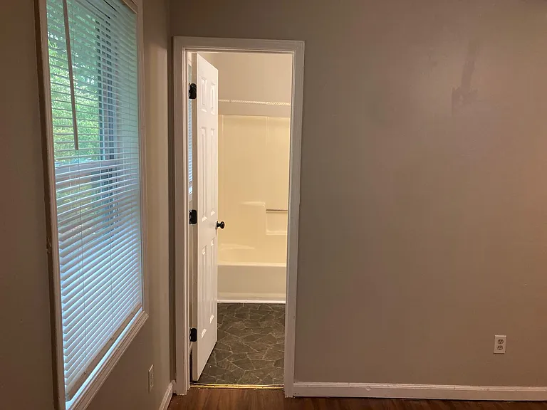 2936 Lakemont Dr SW — Photo 12