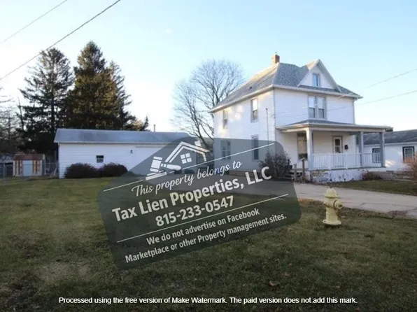932 S 17th Ave, Freeport, IL 61032