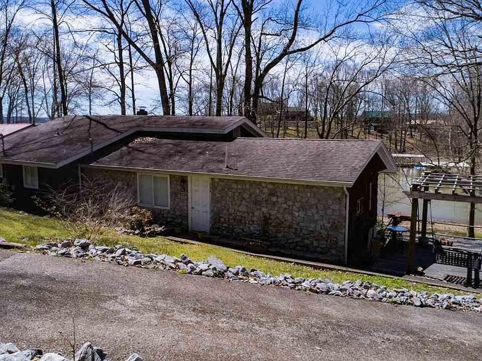 1st image of 506 Horseshoe Dr