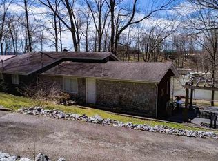 506 Horseshoe Dr, Cadiz, KY 42211