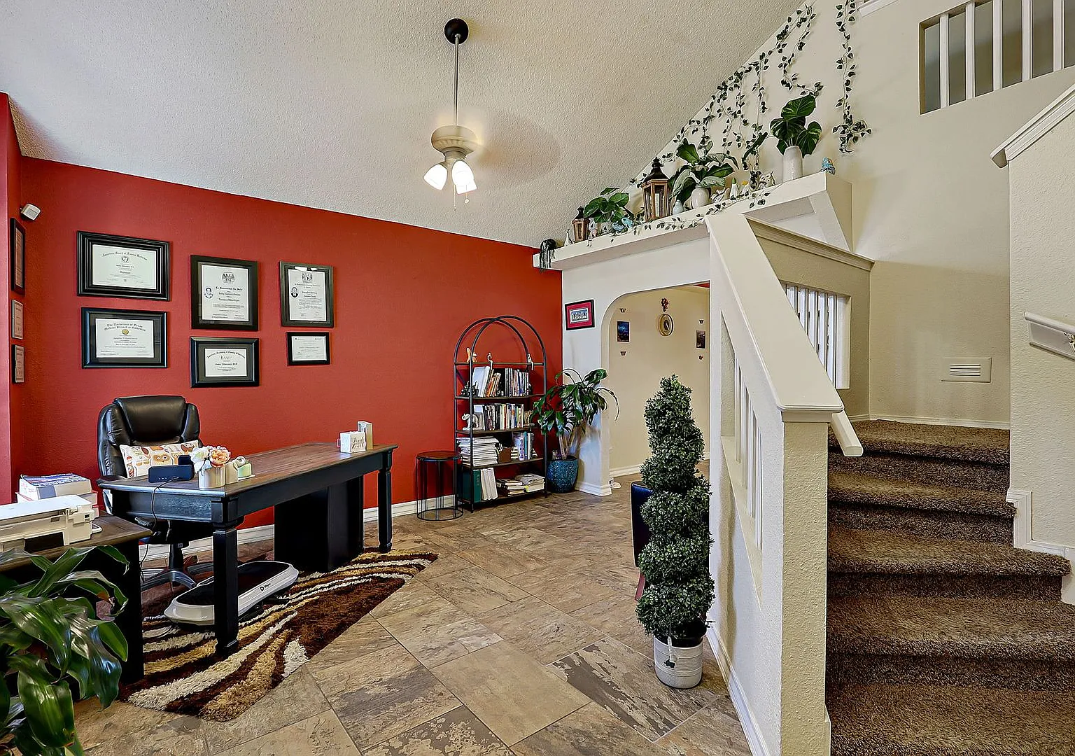 East El Paso 4bed/4bath Refrig A/C! — Photo 3