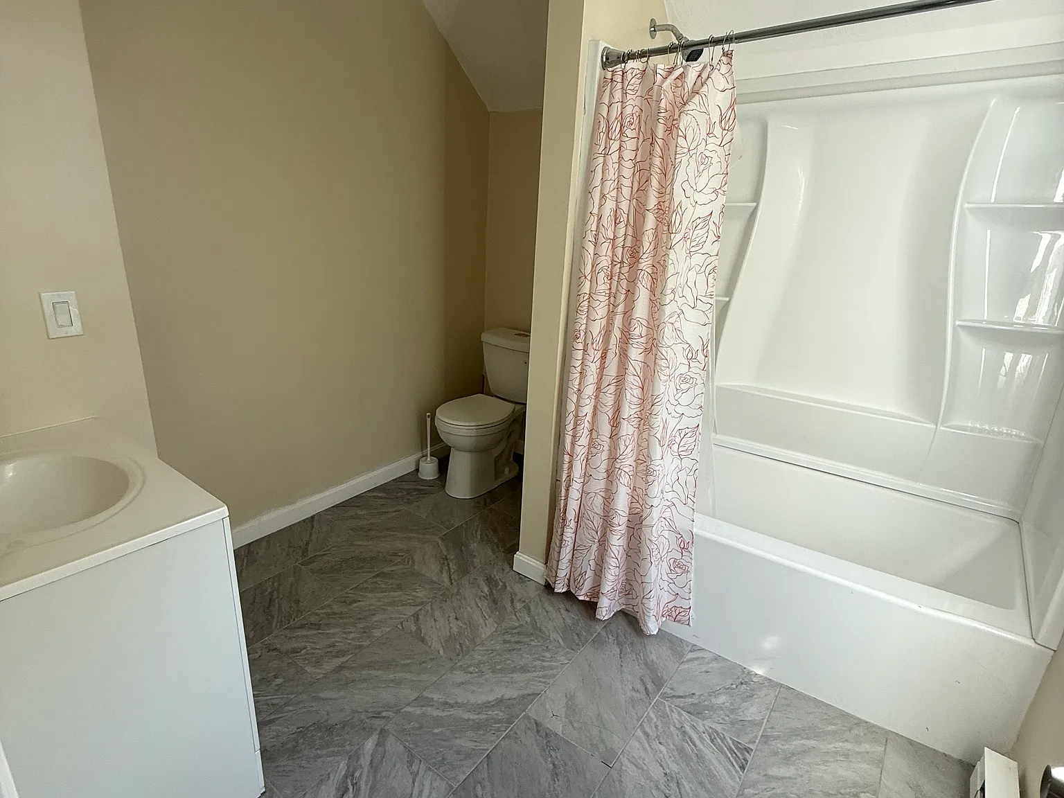 2 bed, $1,700 — Photo 3