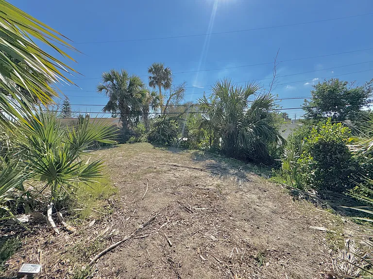 326 Ribault Ave — Photo 16