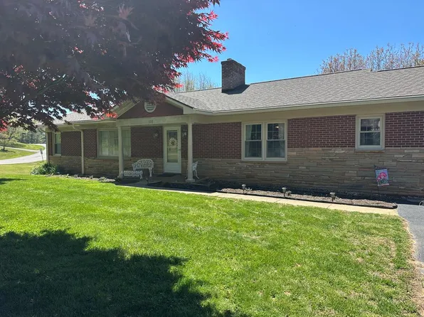 111 Taylorwood Rd, Galax, VA 24333