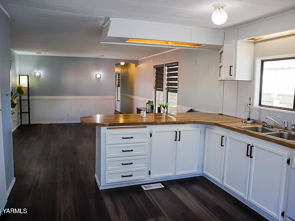 5th image of 105 W Washington Ave Unit 3