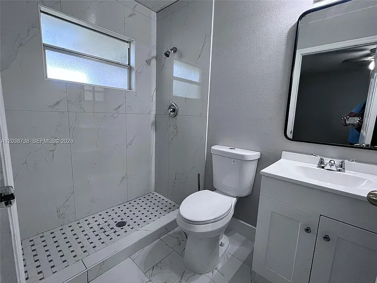 1809 SW Santa Barbara Pl — Photo 12