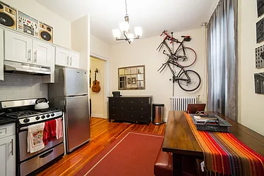 Rented by Jonathan Wachtel, LREB