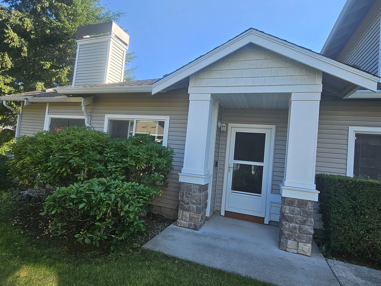 1 bed, 1770 sqft, $1,000 — Photo 4