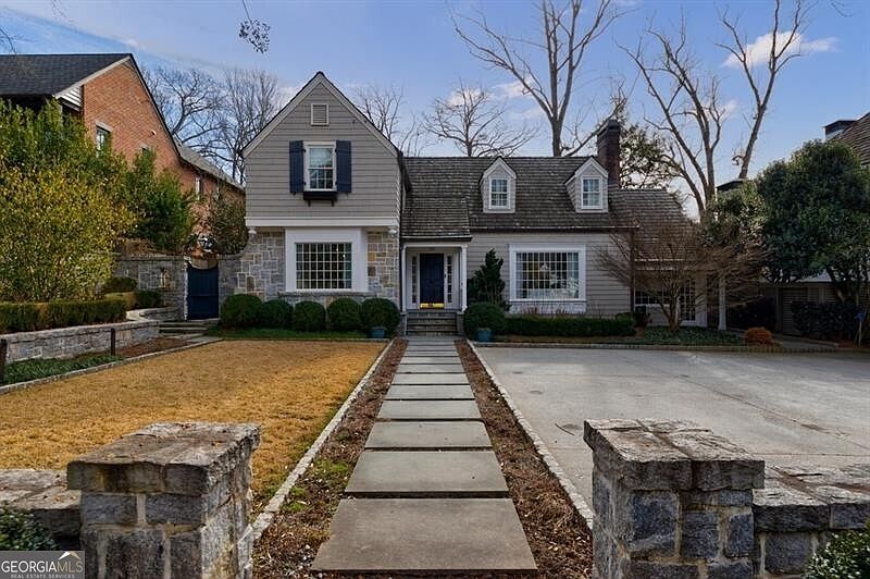 1st image of 346 Woodward Way NW