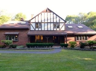 1445 Great Pond Rd, North Andover, MA 01845