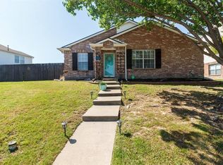 2050 Diamond Ridge Dr, Carrollton, TX 75010