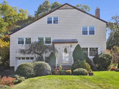 52 Greenwood Rd, New Providence, NJ, 07974