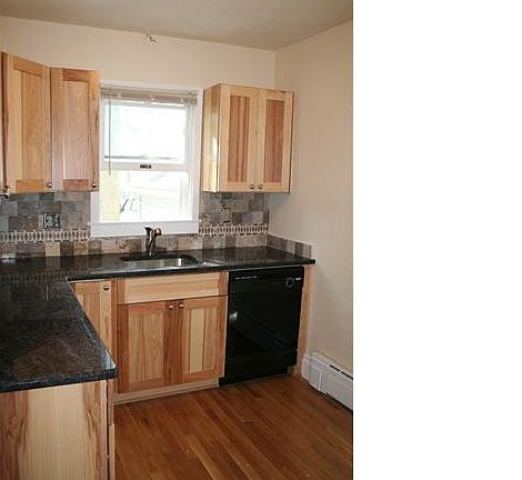 5th image of 184 California Dr