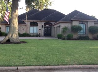 2286 Riverside Dr, West Columbia, TX 77486