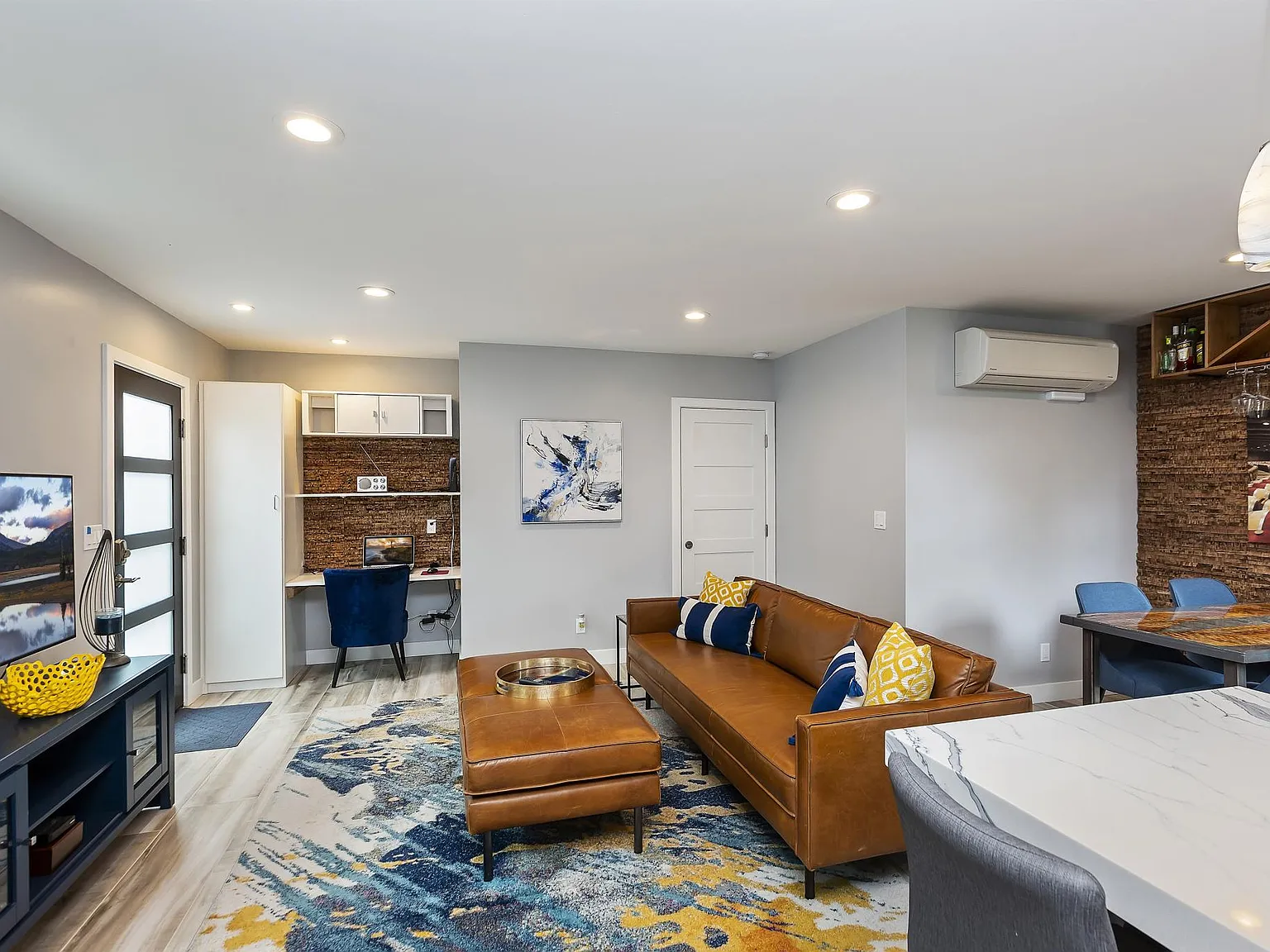 4717 Cape May Ave — Photo 2