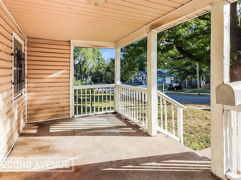 7022 S Benton Ave — Photo 3