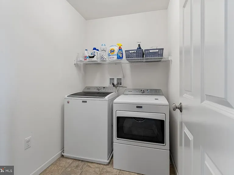 537 Brookwood Dr — Photo 14
