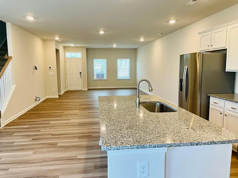 402 Sagecroft Ln #402 — Photo 16