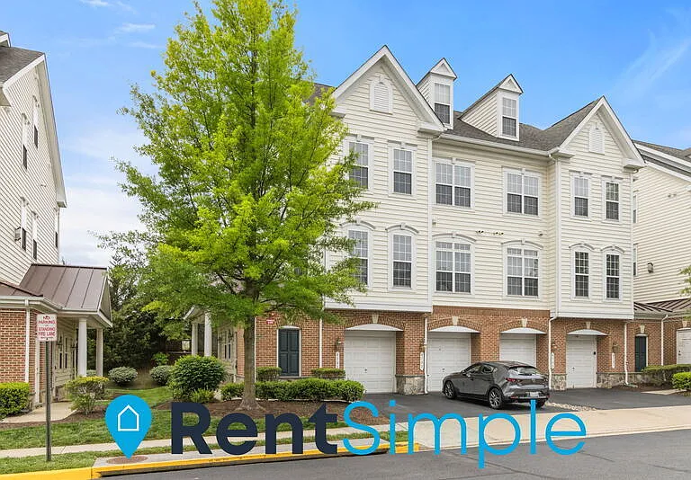 6791 Hampton Bay Ln — Photo 3