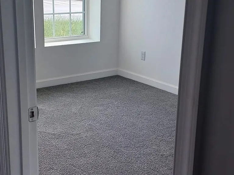 1000 E Cold Spring Ln #1000 — Photo 3