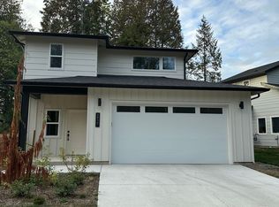 2912 Sandwood Ln, Blaine, WA 98230