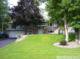 756 Stockdale Rd, Vadnais Heights, MN 55127