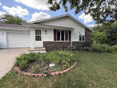 1005 North Wuthering Hills Drive, Janesville, WI, 53546