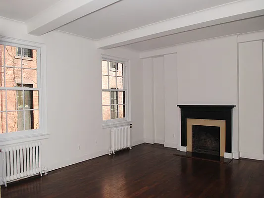 Sold by Sotheby's International Realty | media 6