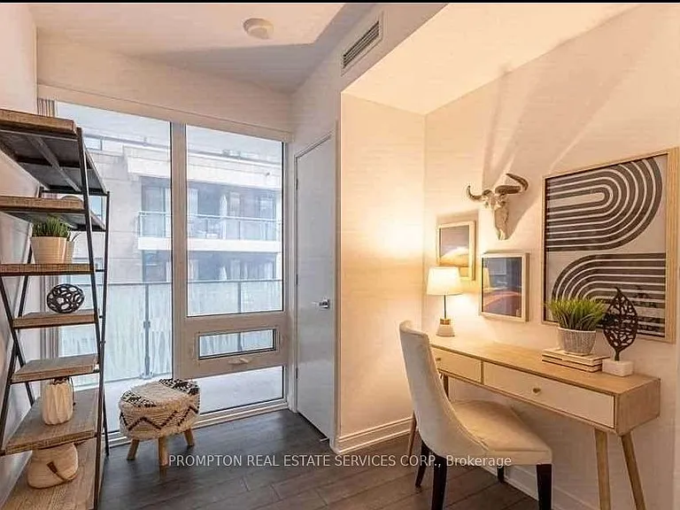42 Charles St E #607 — Photo 12