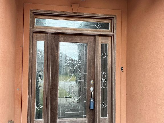 2nd image of 447 Sugar Trail St