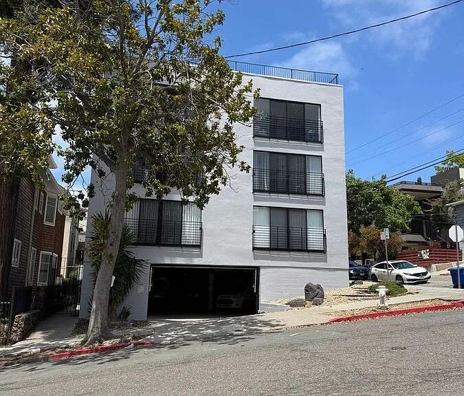 2330 Warring St #131 — Photo 14