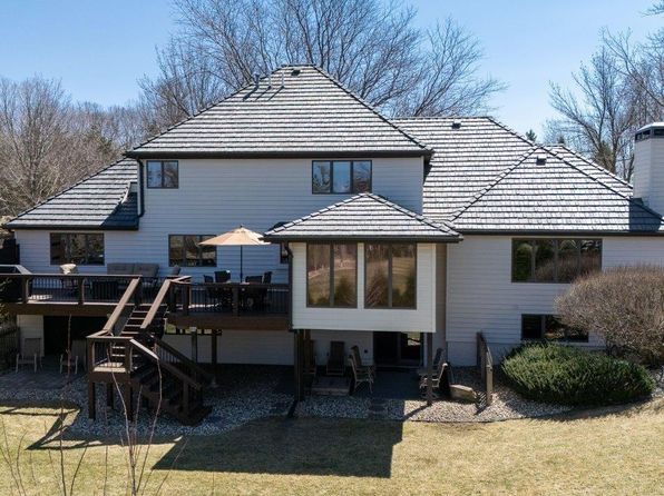 904 W Chicory Ln, Sioux Falls, SD 57108