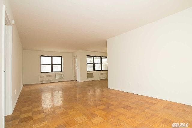 This is what it looks like without furniture.