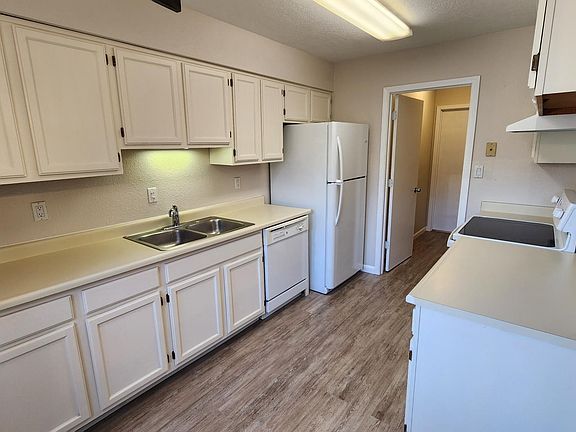 5th image of 12028 Copper Ave NE