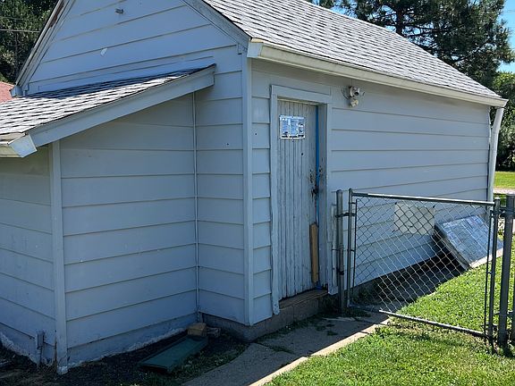 2nd image of 5045 W 13th St