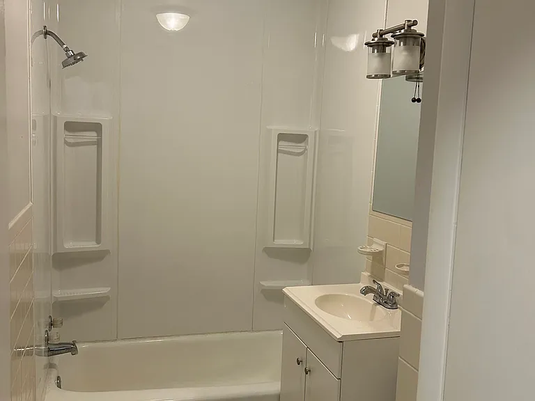 732 Beech St #4 — Photo 7