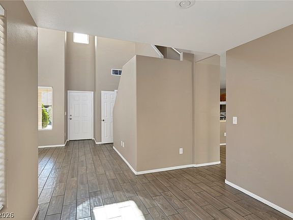 3rd image of 7429 Granada Willows St
