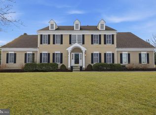 2018 Silverwood Dr, Newtown, PA 18940