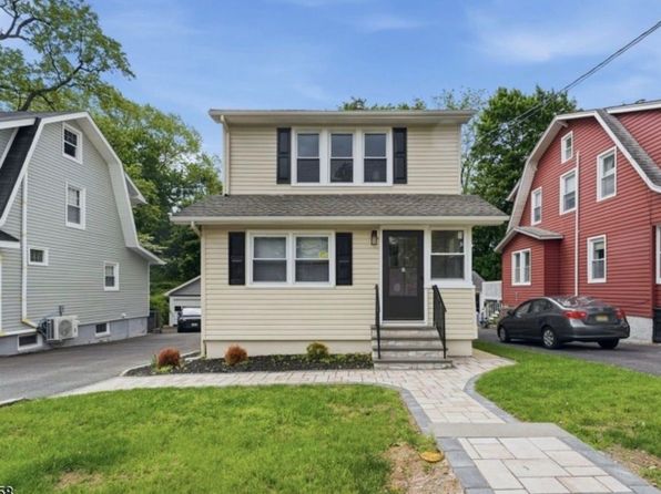 58 Yantecaw Ave #1