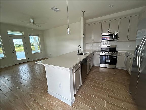 3rd image of 12034 LAKESHORE WAY