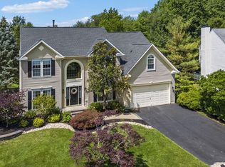 21 Avalon Rd, Pennington, NJ 08534