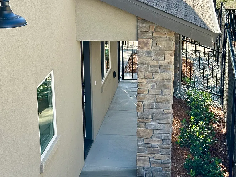 2694 Commons Pl — Photo 4