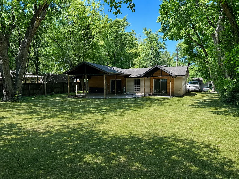 72 Bois D Arc St — Photo 34