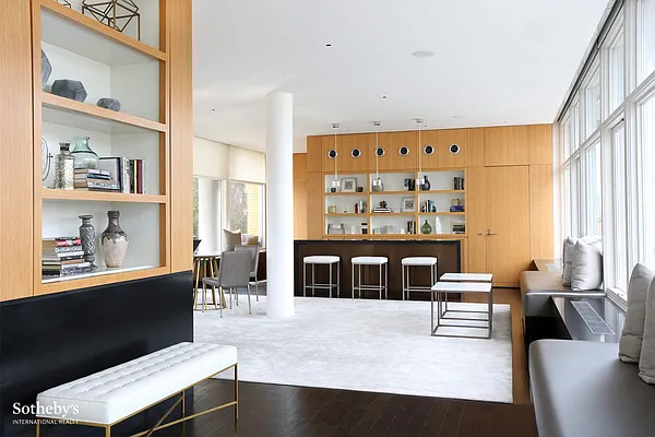 Rented by Sotheby's International Realty | media 34